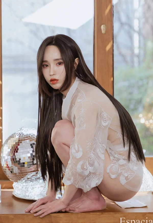 透视白衣美女yunha捆绑SM调教人体尺度图集