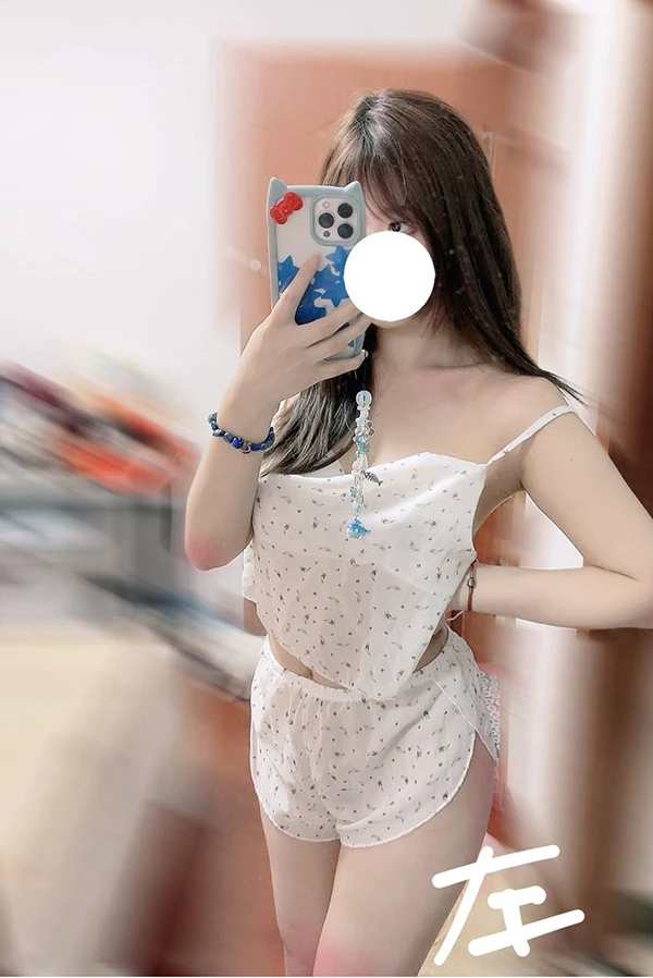 美巨乳福利姬@护士左左 尺度私拍视图合集3